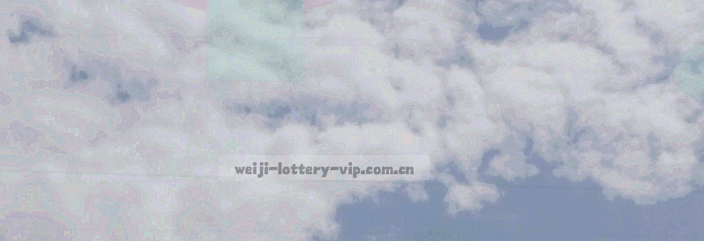 横向延伸的时间轴刻度与栏目节点，青色与暖金节点光点串联七个历史栏目